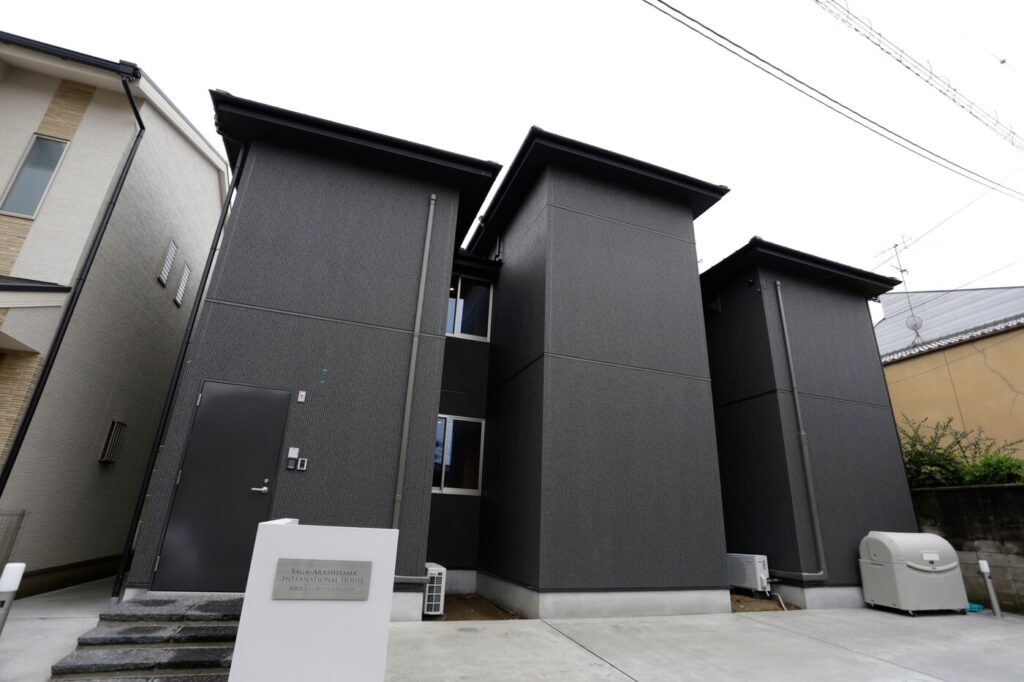 ISI 京都學生宿舍 嵯峨嵐山國際公寓 外觀