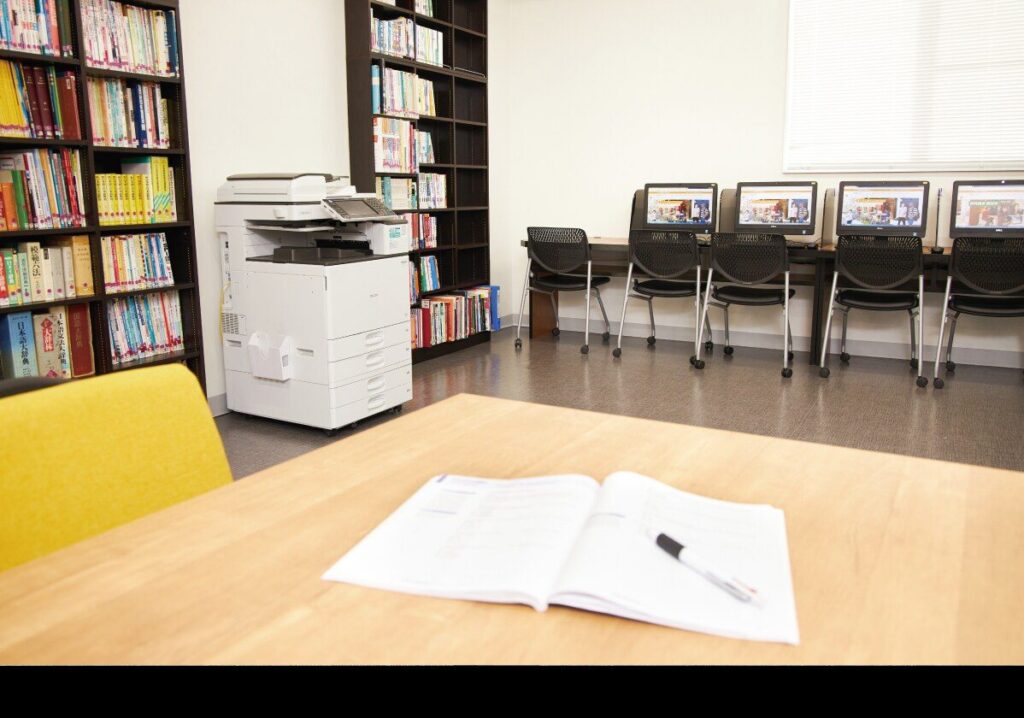 ISI 長野校 圖書室