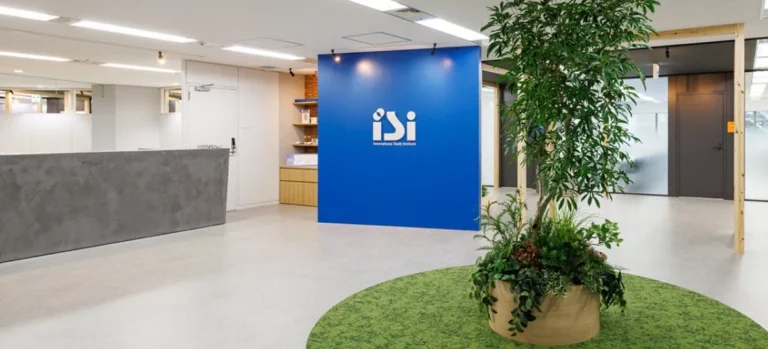 ISI 新宿 Prime 校 大廳