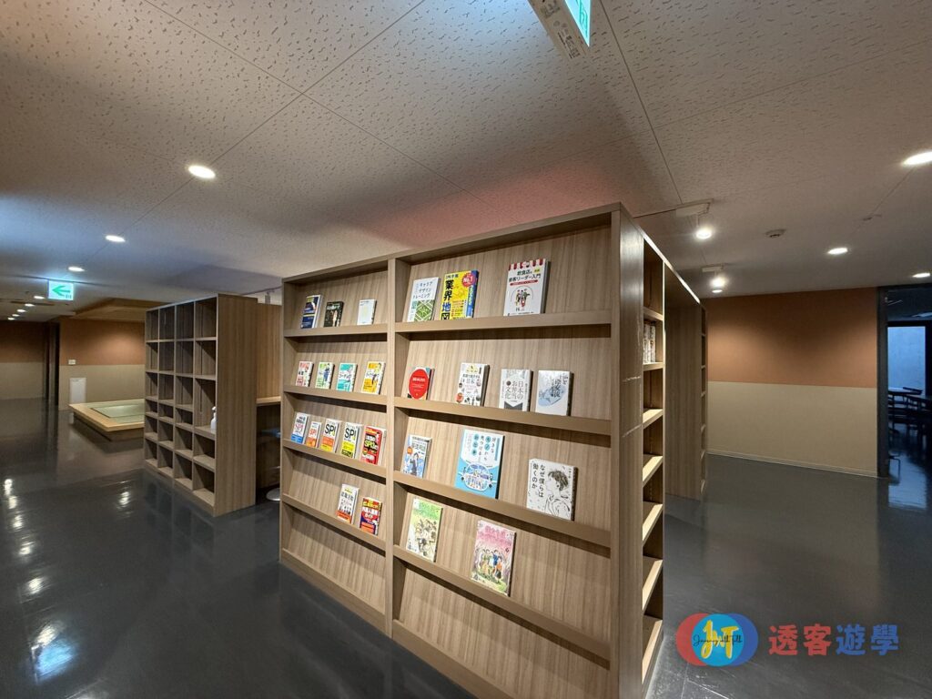 ISI 高田馬場校（就職線） 圖書區