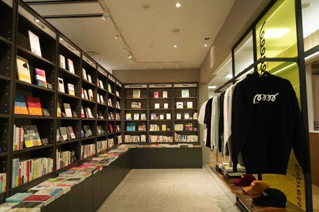 JaLS 名古屋校 圖書區